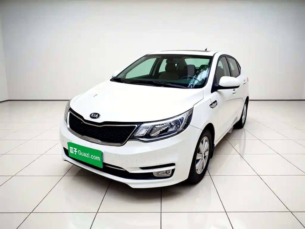Kia K2 2015 — фото 1