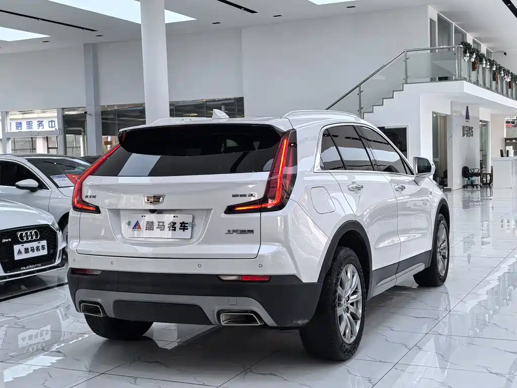 Cadillac XT4 2021 — фото 15