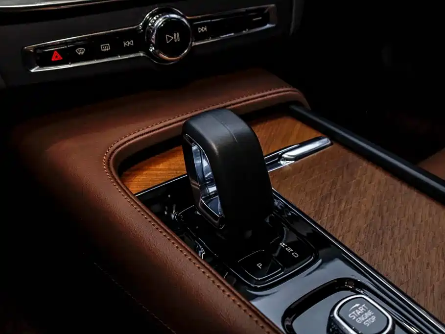 Volvo S90 2025 — фото 30