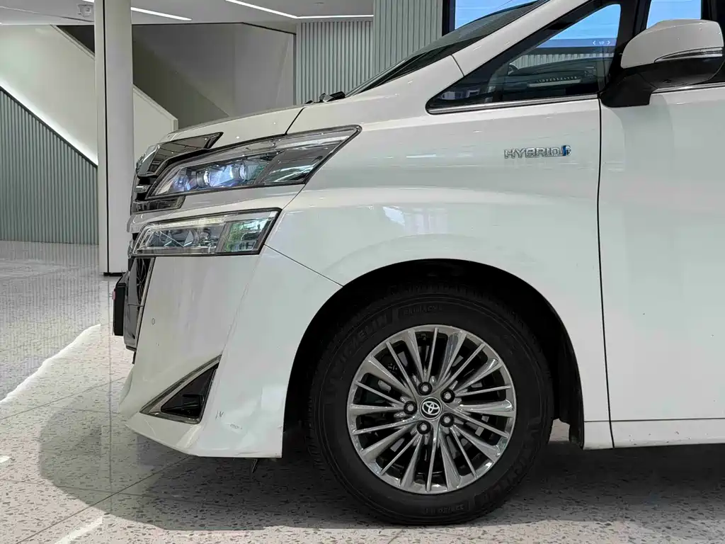 Toyota Vellfire 2021 — фото 15