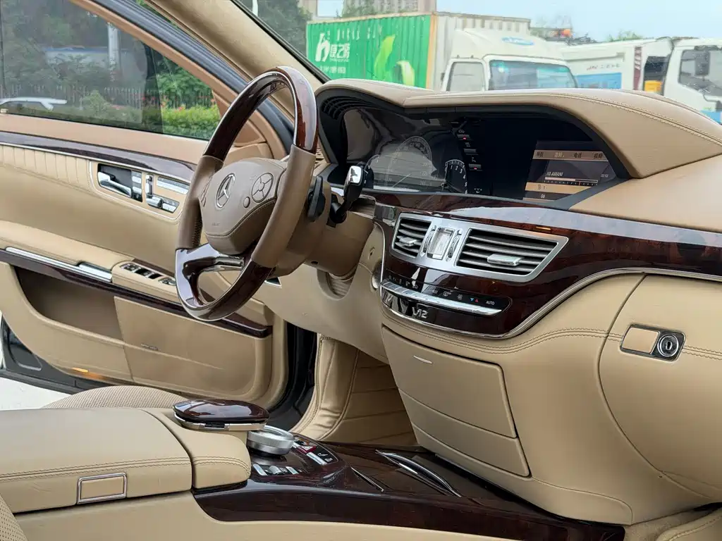 Mercedes-Benz S-Class 2011 — фото 12