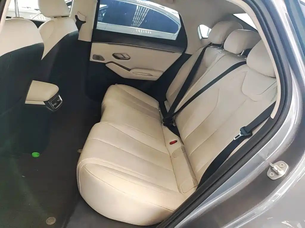 BYD Qin L 2025 — фото 17