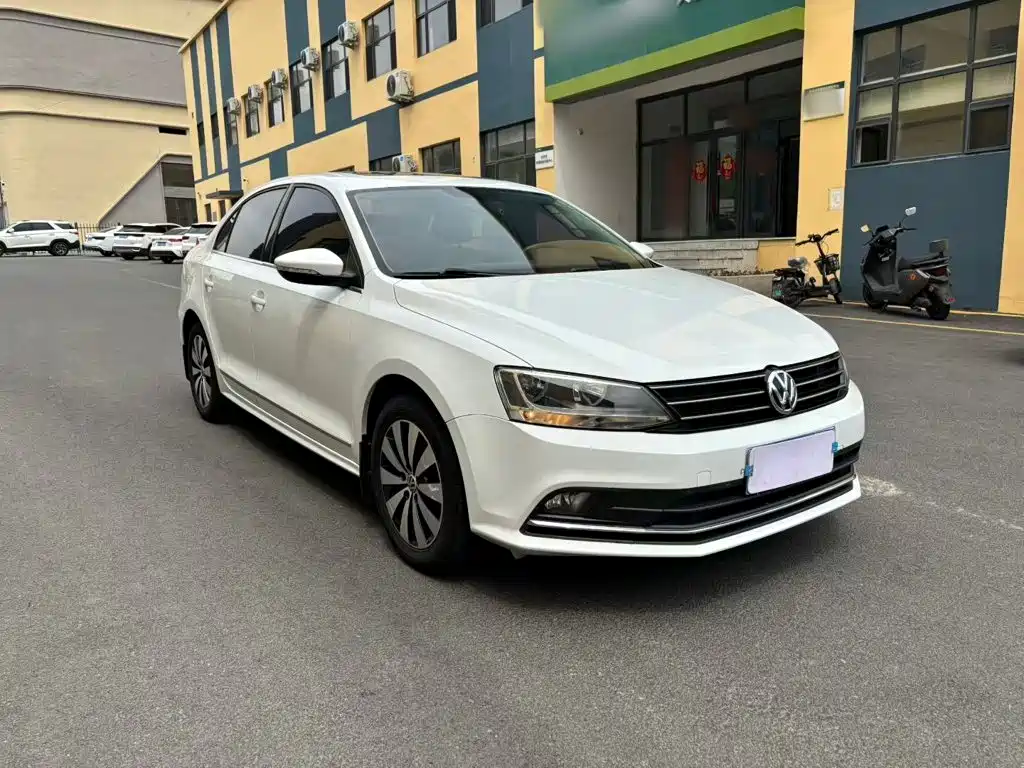 Volkswagen Sagitar 2019