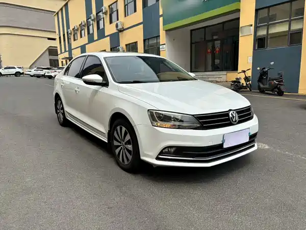 Volkswagen Sagitar 2019