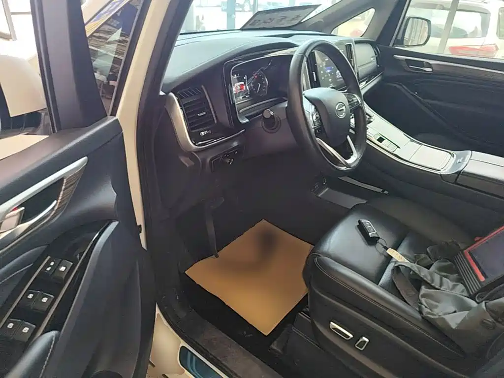 GAC Trumpchi M8 2023 — фото 16