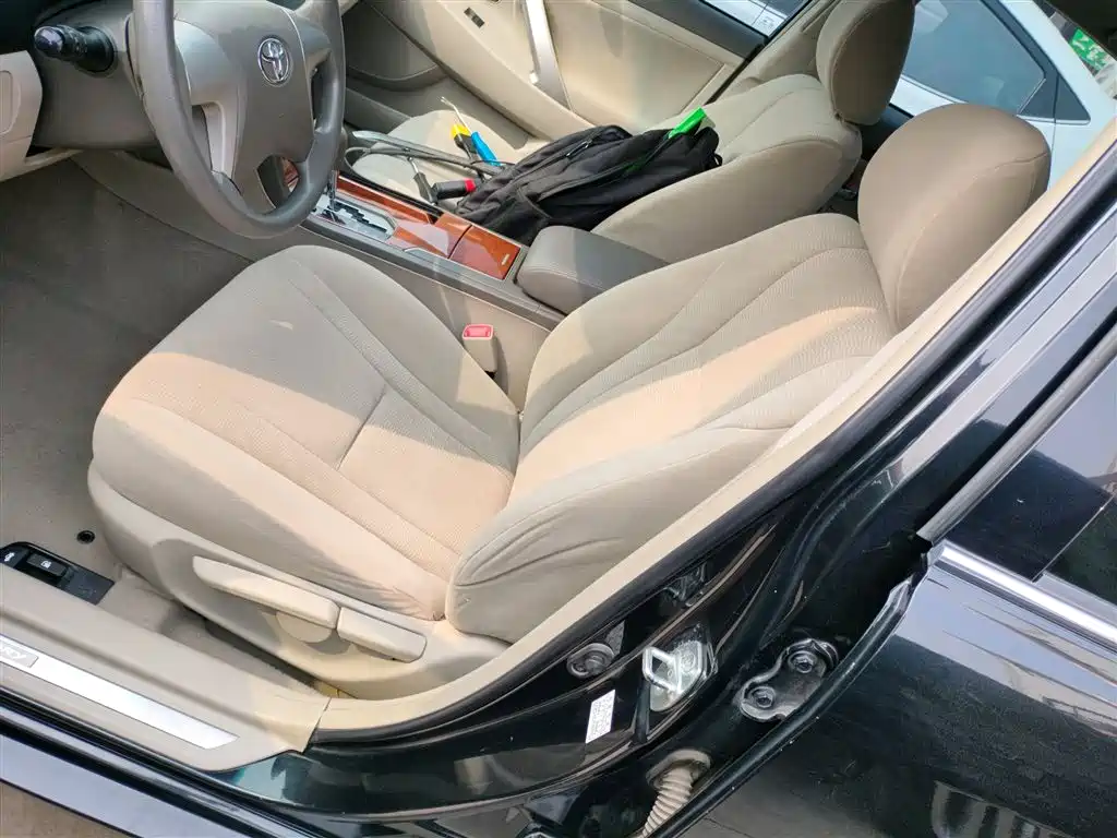 Toyota Camry 2014 — фото 15