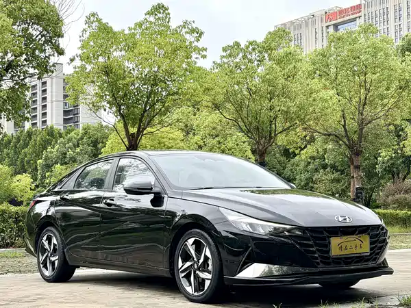Hyundai Elantra 2020