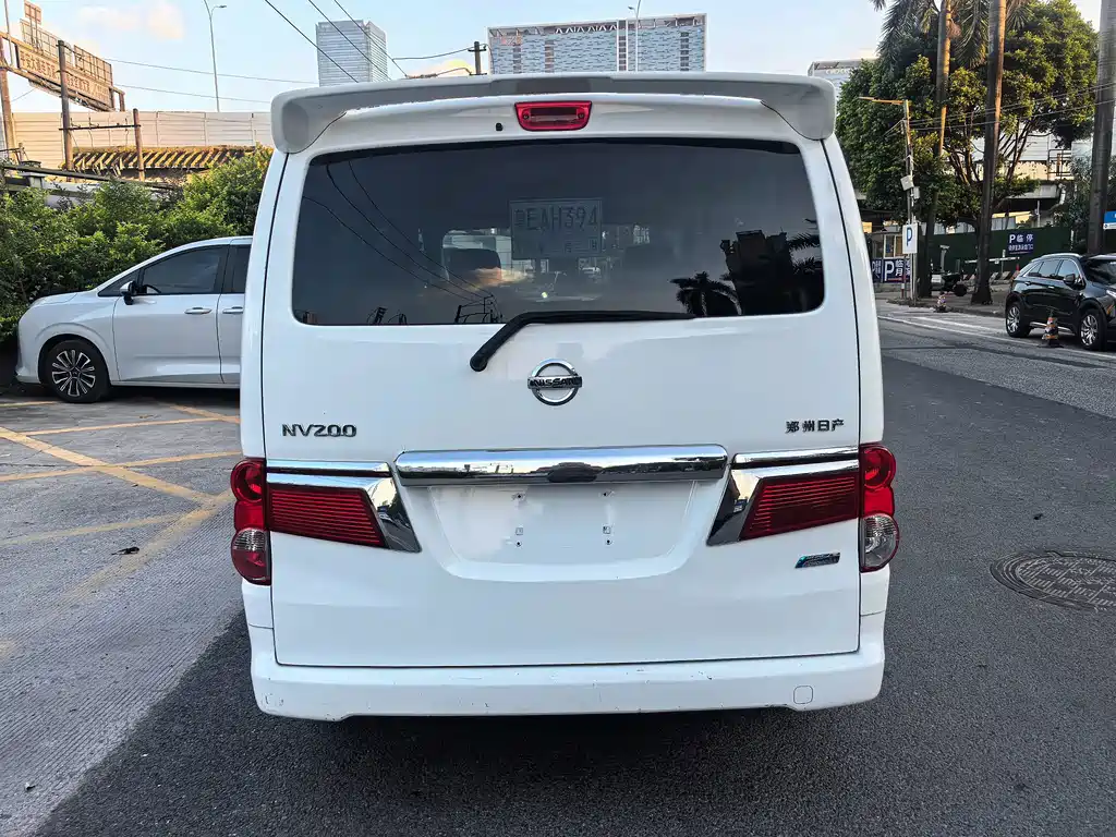 Nissan NV200 2017 — фото 6