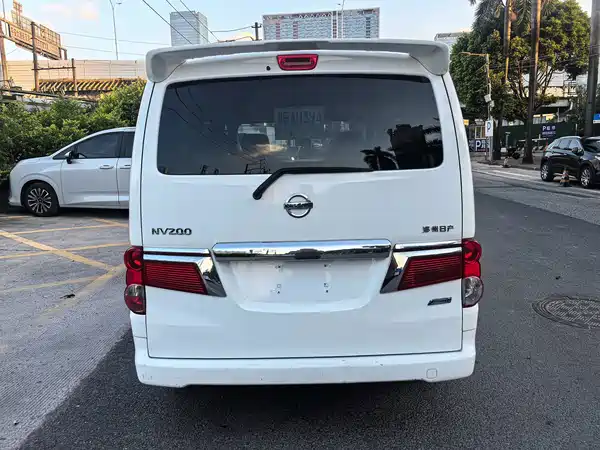Nissan NV200 2017