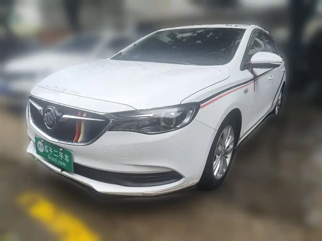 Buick Excelle 2021 — фото 1