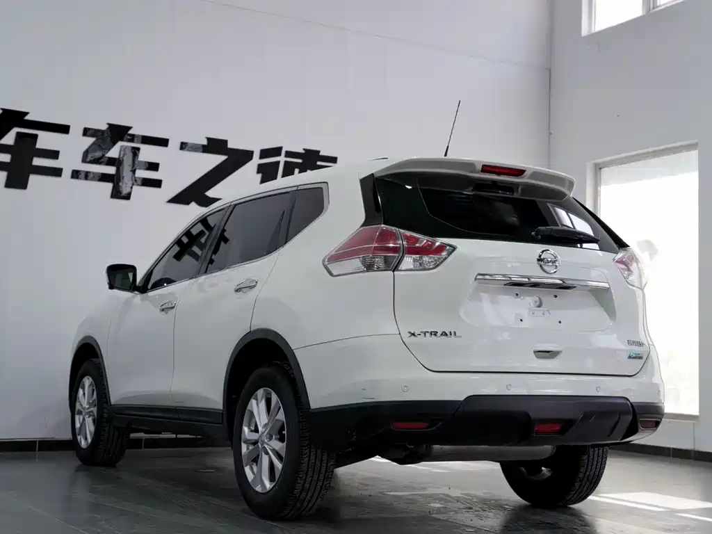 Nissan X-Trail 2015 — фото 19