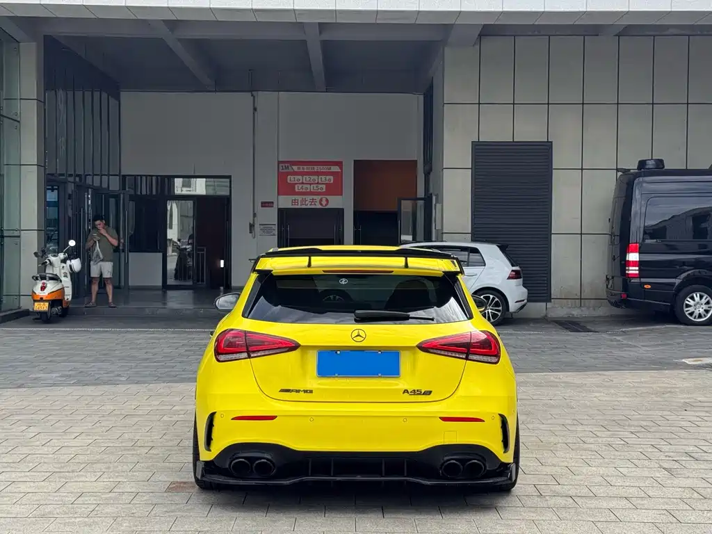 Mercedes-Benz A-Class AMG 2021 — фото 10