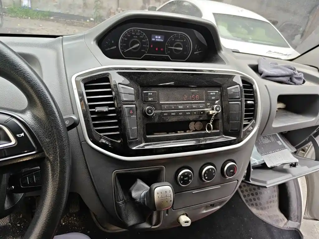 Maxus V80 2022