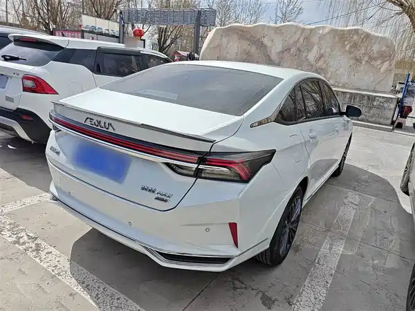 Dongfeng Yixuan MAX 2023