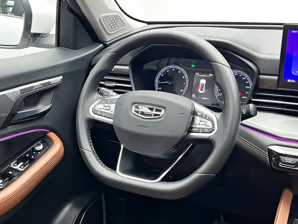 Geely Vision X6 2022 — фото 21