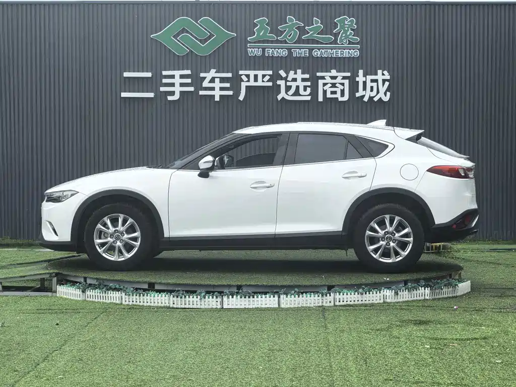 Mazda CX-4 2016 — фото 21