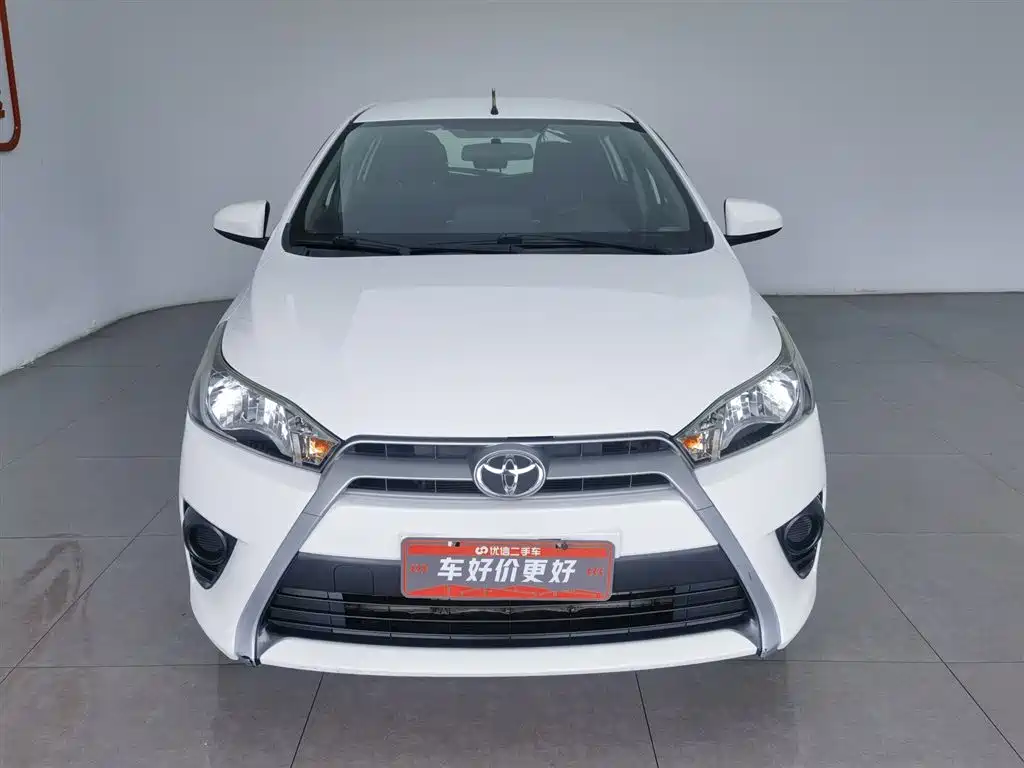 Toyota Yaris L 2015