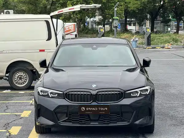 BMW 3 Series 2025