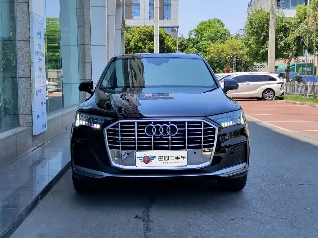 Audi Q7 2021 — фото 2