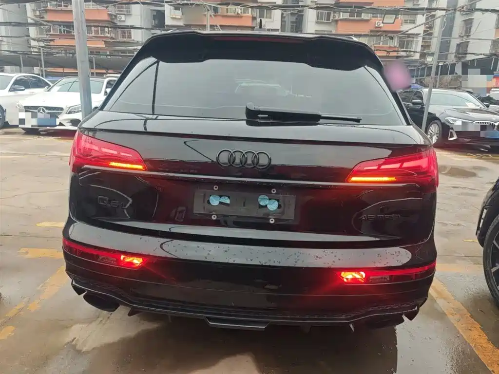 Audi Q5L 2023 — фото 6