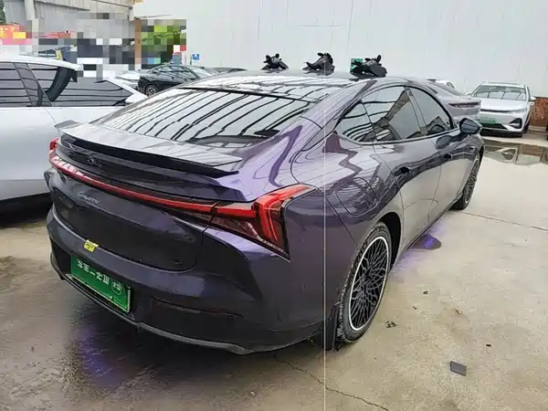Neta S 2023
