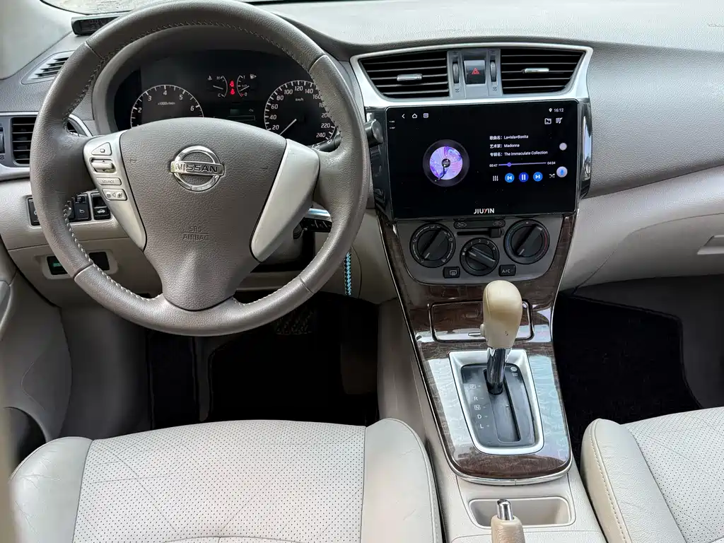 Nissan Sylphy 2013