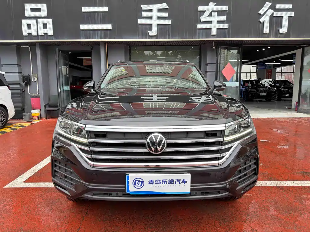 Volkswagen Touareg 2021 — фото 1