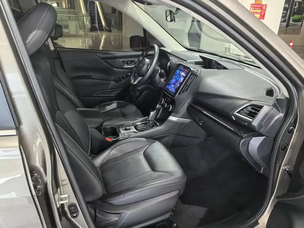 Subaru Forester 2020 — фото 9