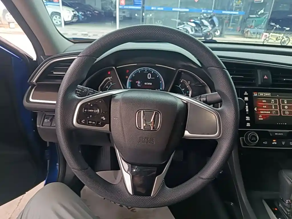 Honda Civic 2020 — фото 11