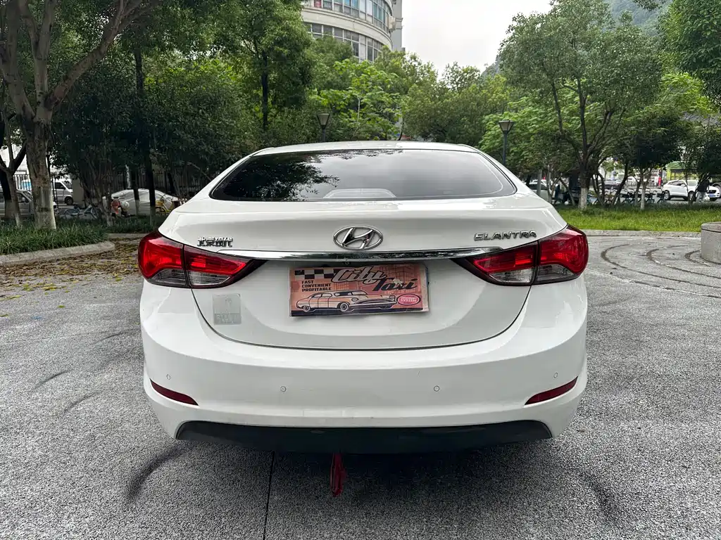 Hyundai Elantra 2017