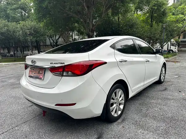 Hyundai Elantra Langdong 2017