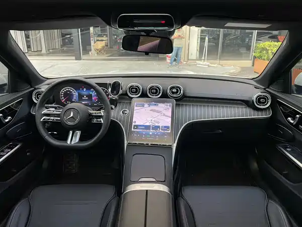 Mercedes-Benz C-Class 2022