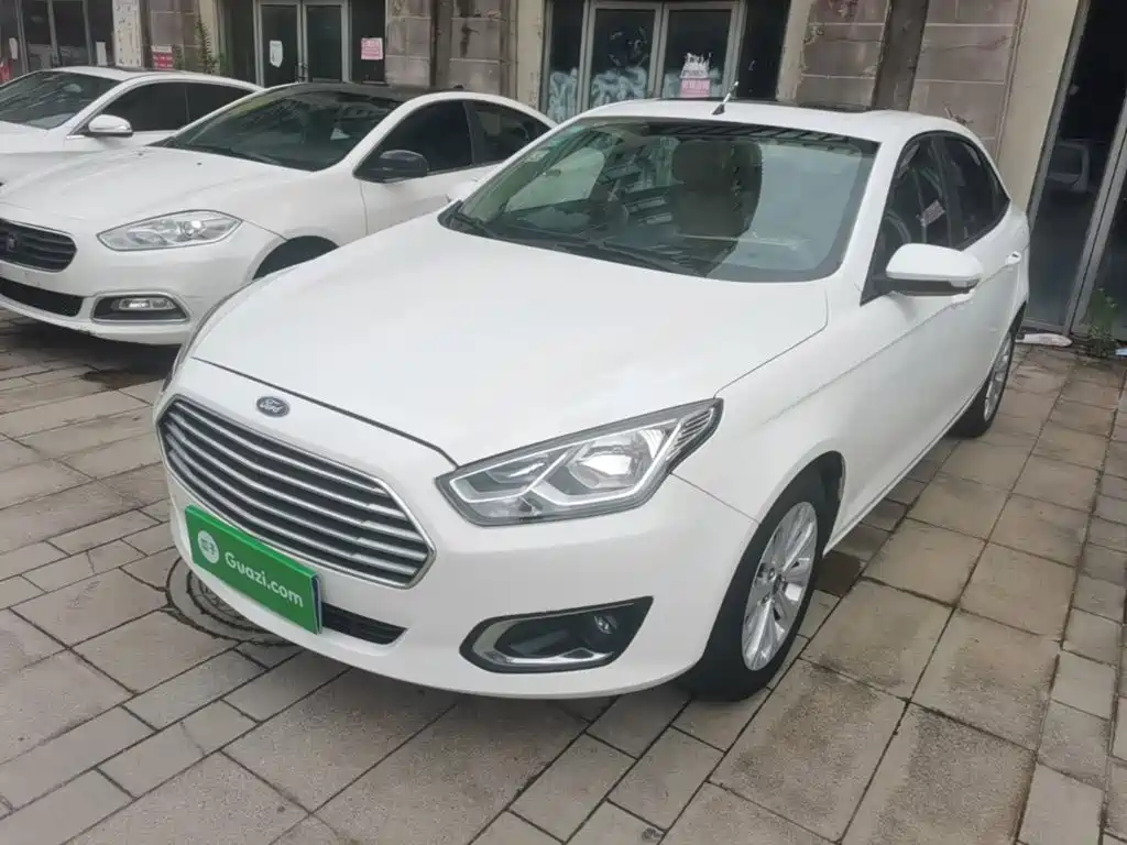 Ford Escort 2015