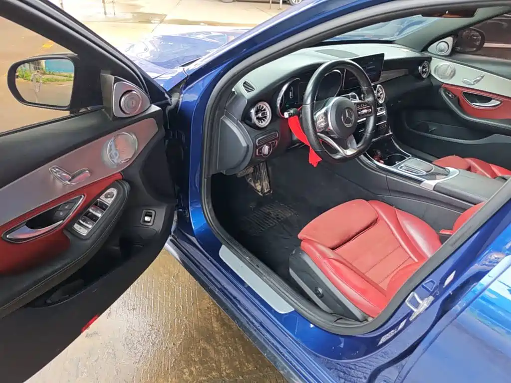 Mercedes-Benz C-Class 2019 — фото 16