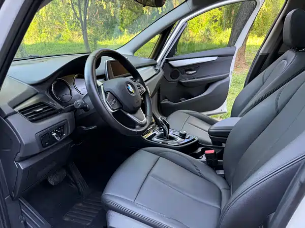 BMW 2 Series Wagon 2019
