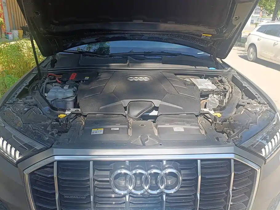 Audi Q7 2023 — фото 10