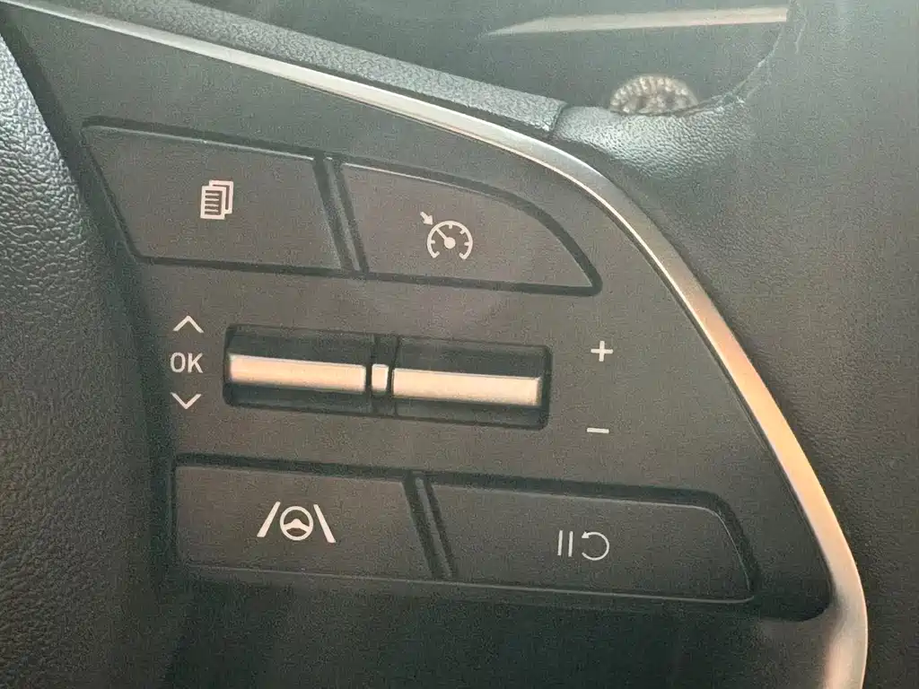 Hyundai Elantra 2022 — фото 20