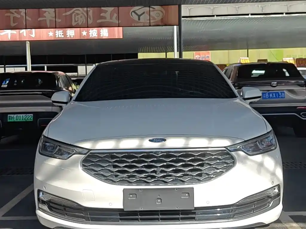 Ford Taurus 2021 — фото 17