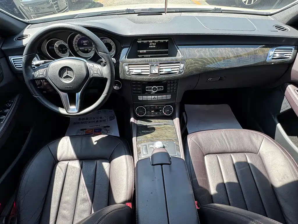 Mercedes-Benz CLS 2013 — фото 22