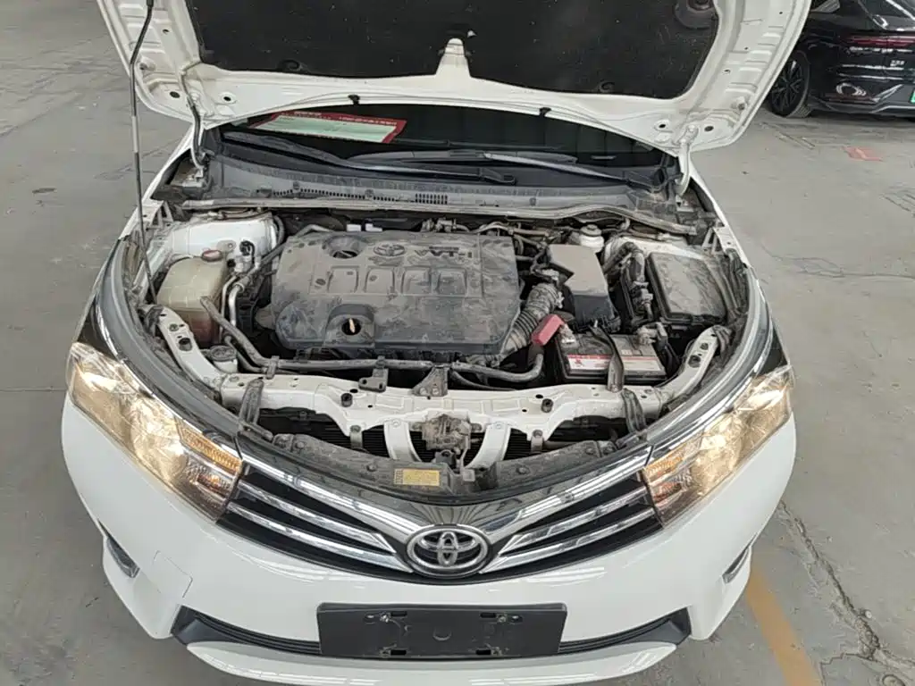 Toyota Corolla 2015 — фото 20