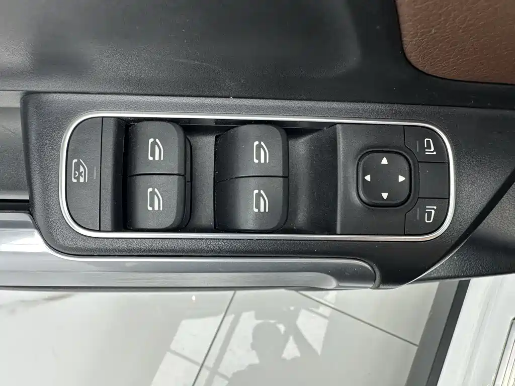 Mercedes-Benz GLB 2020 — фото 11