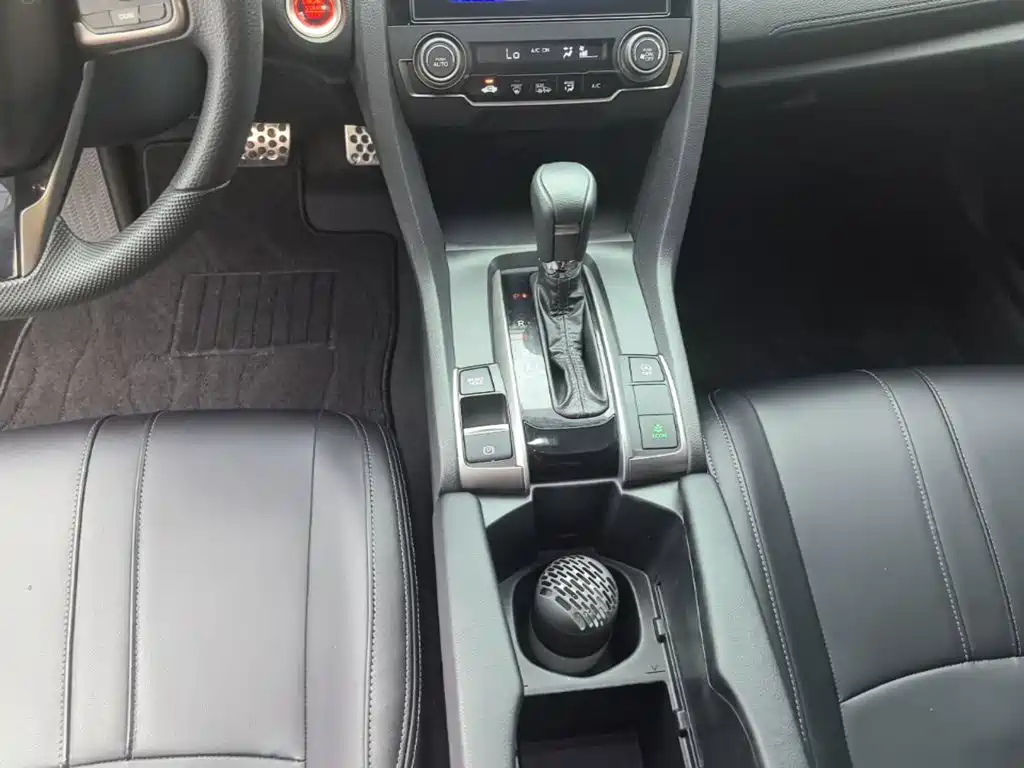 Honda Civic 2020 — фото 14