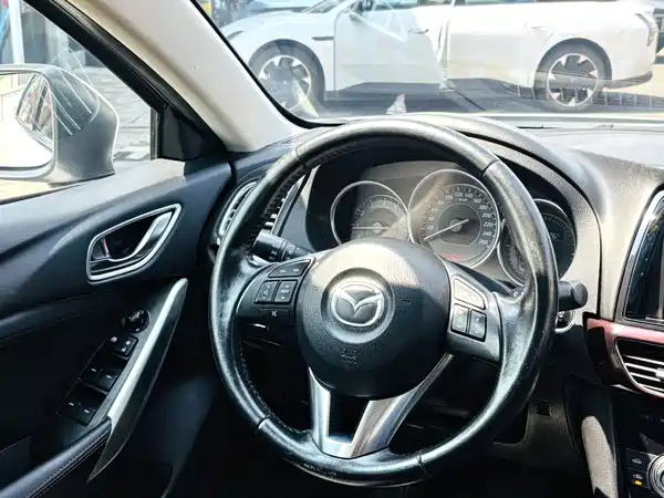 Mazda Atenza 2016