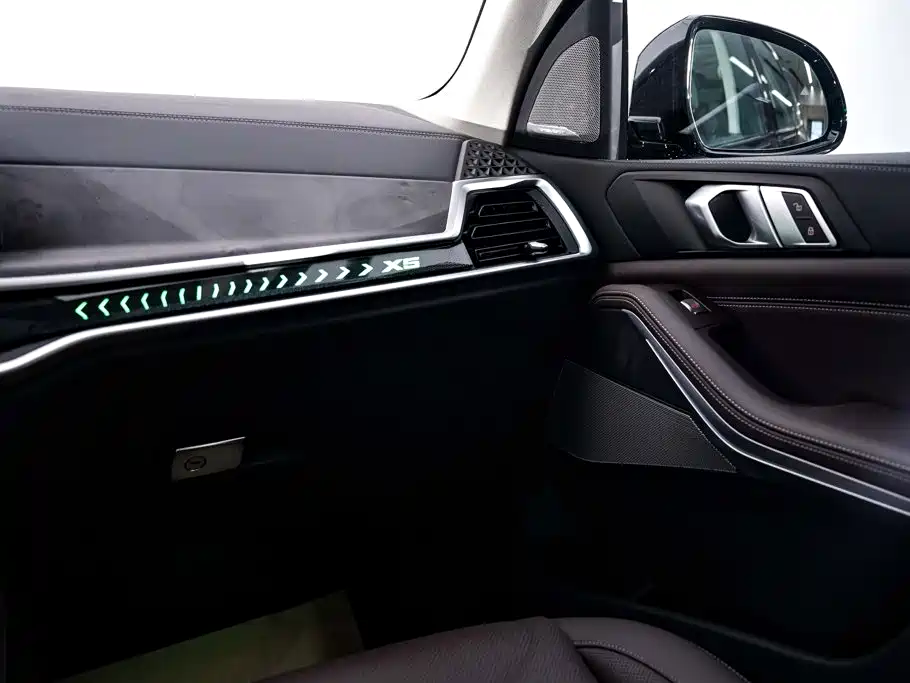 BMW X5 2025 — фото 26