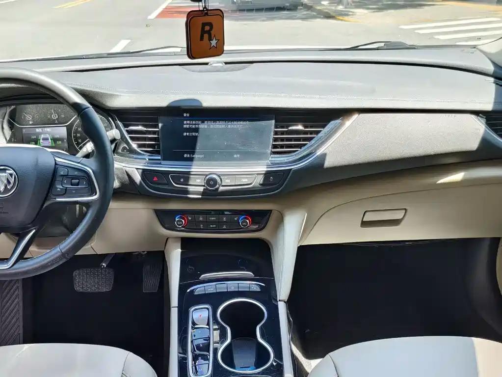 Buick Regal 2020 — фото 15