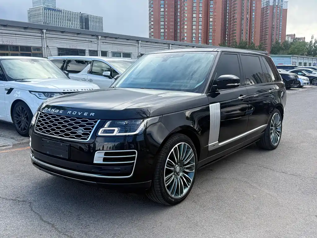 Land Rover Range Rover 2019 — фото 1