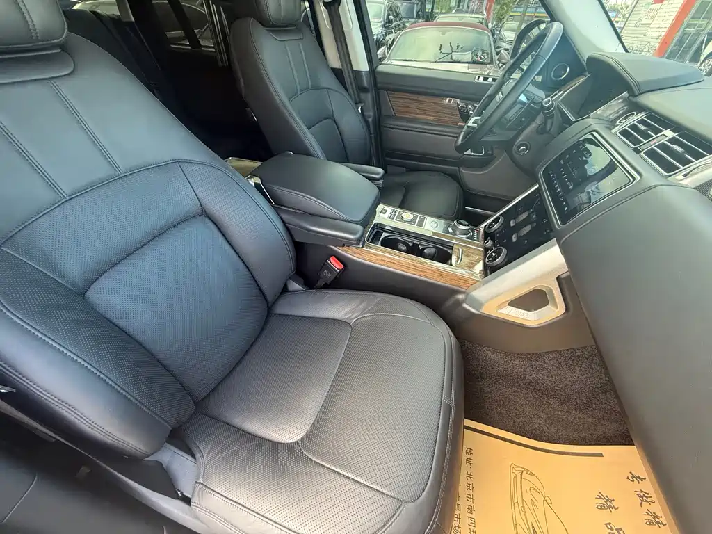 Land Rover Range Rover 2019 — фото 13