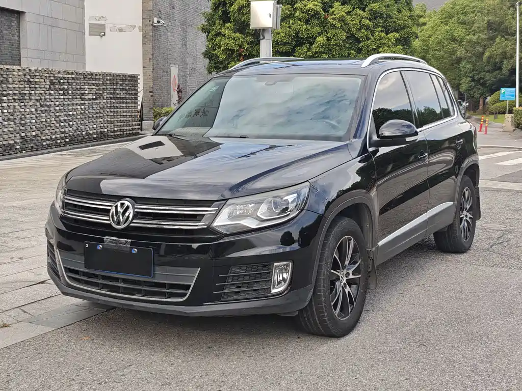 Volkswagen Tiguan 2016 — фото 1
