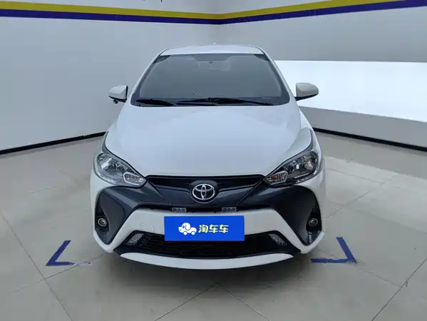 Toyota Yaris L 2021