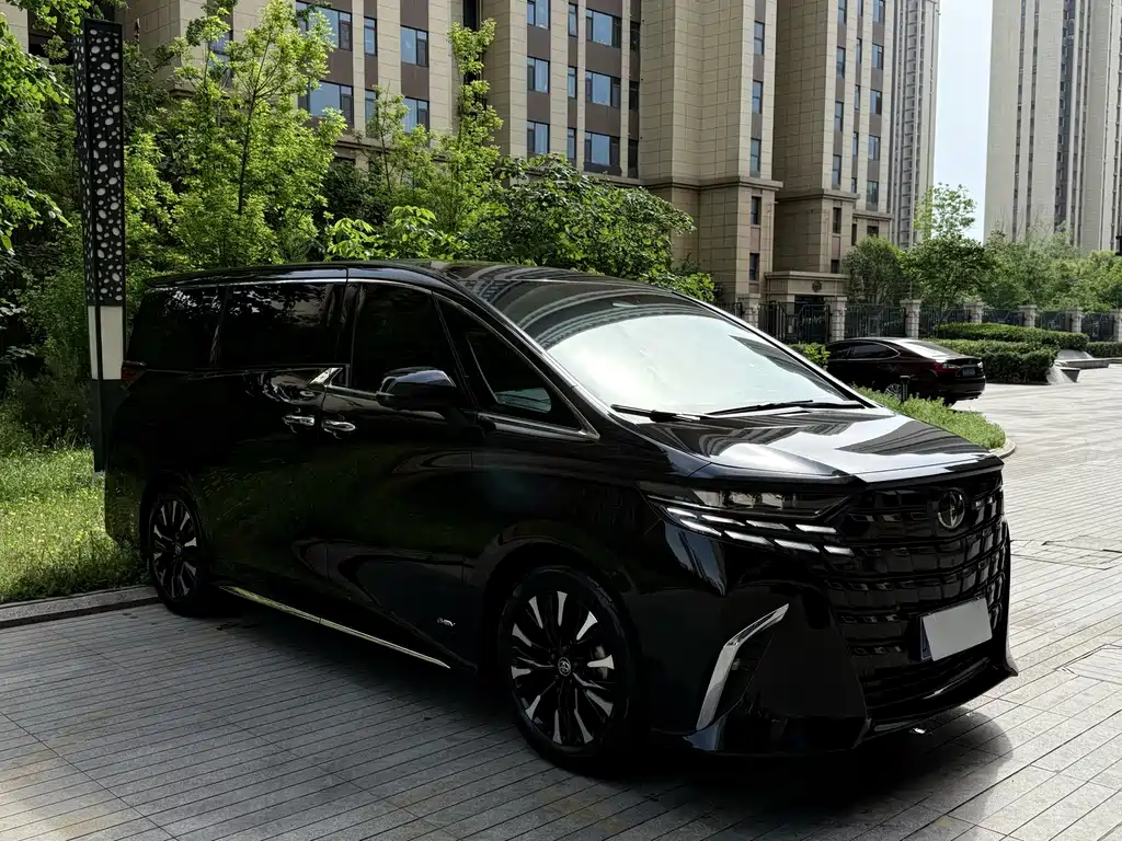 Toyota Alphard 2024 — фото 5